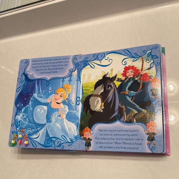 Disney princess my busy book - Picture 5 of 8